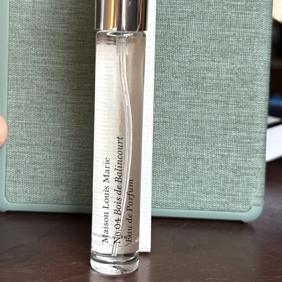 MAISON LOUIS MARIE No. 04 Bois de Balincourt Perfume Oil NEW 0.34 fl.oz / 10ml - Picture 3 of 4